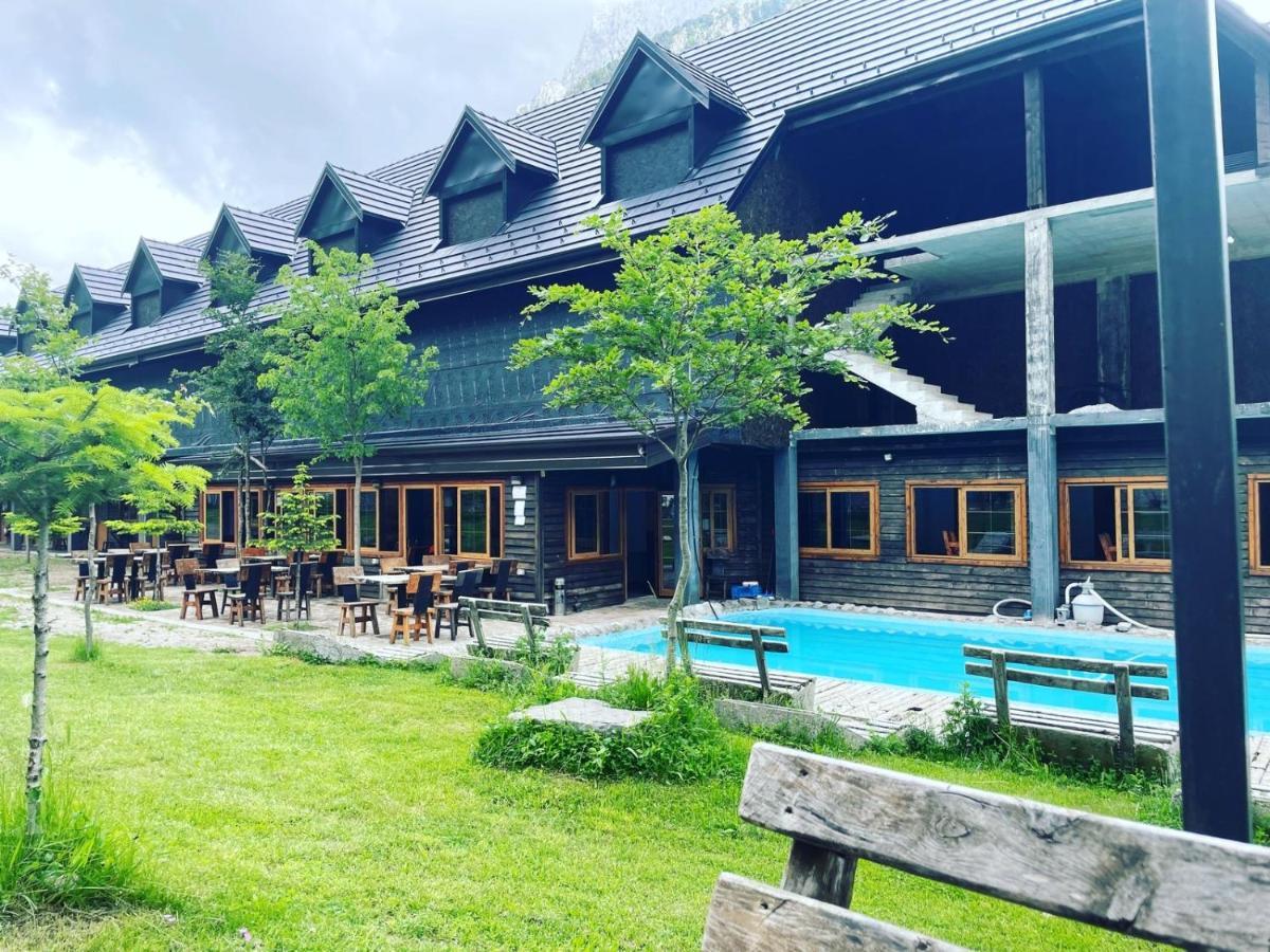 Boga Alpine Resort Bagian luar foto